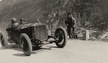 Steyr 5-Liter (1927) - Huldreich Heusser ist beim Klausenrennen ein ernsthafter Konkurrent von Rudolf Caracciola, kämpft aber hier mit stumpfen Waffen (Source: Archive) Steyr 5-Liter (1927) - Huldreich Heusser ist beim Klausenrennen ein ernsthafter Konkurrent von Rudolf Caracciola, kämpft aber hier mit stumpfen Waffen (Source: Archive)