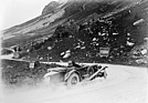 Bild: Steyr 5-Liter 6-Zylinder Sportwagen (1927) - Gräfin Margot Einsiedel - Gefährtin und Rennpartnerin von Huldreich Heusser - ist am Klausen 1927 die schnellste Frau