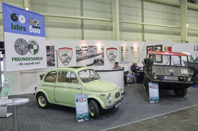 Steyr-Puch 500 (1957) - frühes Modell, zusammen mit dem Haflinger gezeigt beim Freundeskreis (Techno Classica 2017)