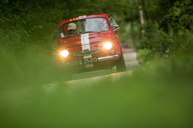 Steyr-Puch 650 T (1962) - mit Startnummer 119 an der Ennstal-Classic 2017 (1962)