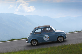 Steyr Puch 650 T (1963) - in der Klasse Tourenwagen am Start beim Gaisbergrennen 2014 (1963)