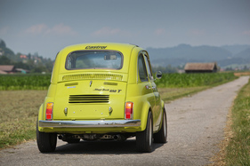 Steyr-Puch 650 T (1967) - Ab 1967 fehlt der markante Bürzel am Dach Steyr-Puch 650 T (1967) - Ab 1967 fehlt der markante Bürzel am Dach