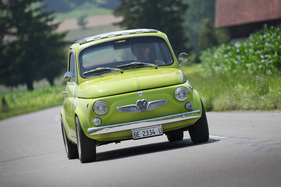 Zurückhaltung für den Fotografen: Diese Kurve wäre auch locker doppelt so schnell gegangen.