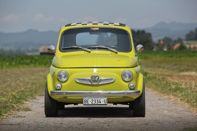 Steyr-Puch 650 T (1967) - Selbstbewusster Auftritt dank breiter Spur Steyr-Puch 650 T (1967) - Selbstbewusster Auftritt dank breiter Spur