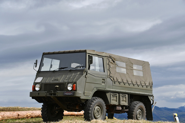 Steyr-Puch Pinzgauer 710M 4x4 (1971) - als Lot 55 an der Versteigerung der Oldtimer Galerie in Toffen am 28. März 2020