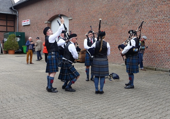 Stilvolle Dudelsackmusik klappt auch als vierhändiges Teamwork – Classic Days 2025