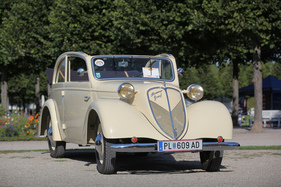 Stoewer Greif (1937) - als Cabriolet mit luftgekühltem Vierzylindermotor, gebaut von 1936 bis 1939 - Classic-Gala Schwetzingen 2018