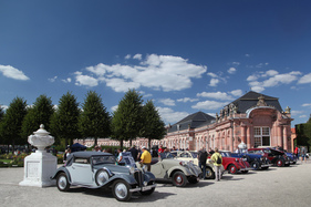 Bild Stoewer R150 Cabriolet (1934) - Weiterentwicklung des R140 mit etwas stärkerem Motor, 200 Exemplare wurden gebaut - Classic-Gala Schwetzingen 2018