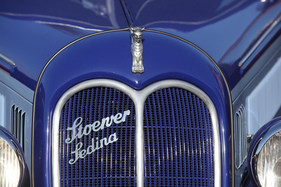 Stoewer Sedina S2 Limousine (1940) - Kühlergrill und Schriftzug - Classic-Gala Schwetzingen 2018