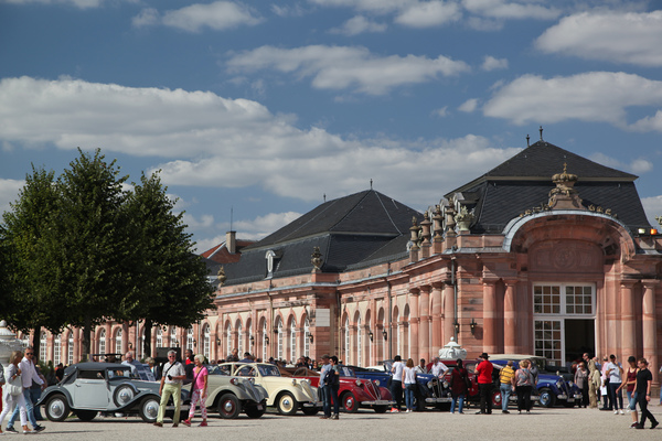 Stoewer Sonderschau mit einer Auswahl an Stoewer Greif und anderen Klassikern - Classic-Gala Schwetzingen 2018