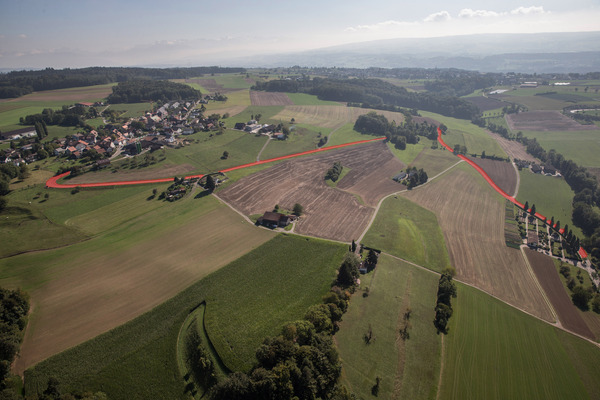 Bild: Strecke GP Mutschellen (2016) - rot eingezeichnet - Hubschrauberperspektive