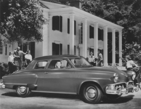 Studebaker Champion (1952) - als Regal Deluxe Modell in der zweitürigen Limousinen-Version