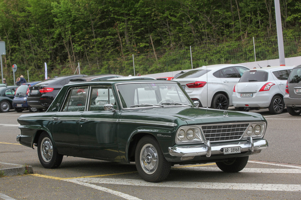 Studebaker Daytona V8 (1964) - eleganter Viertürer - Oldtimertreffen Autobahnraststätte Würenlos 2022