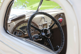 Studebaker Dictator Coupé (1936) - Blick ins Innere, man konnte ihn mit 10 Litern fahren - 18. ASC-Classic-Gala Schwetzingen 2022