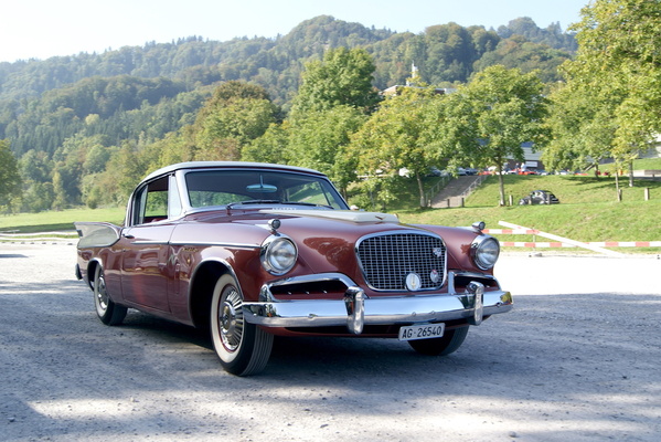 Studebaker Golden Hawk (1957) – Albisgütli Classic Cars & Bikes Oktober 2023
