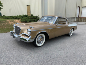 Studebaker Golden Hawk (1957) - als Lot 5085 an der RM-Versteigerung in Auburn (31.5.-1.6.2019)