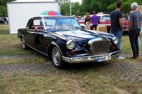 Studebaker Gran Turismo Hawk (1964) bei der Sonderschau "Stars and Stripes" – Classic Days Düsseldorf 2022