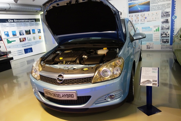 Studie - Opel Astra Hybrid von 2005