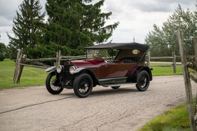 Stutz Model H Five-Passenger Touring (1919) - als Lot 256 an der RM Sotheby's Hershey Versteigerung 2025