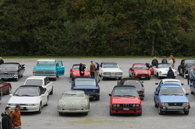 Subaritäten: links ein SVX, rechts ein 4WD Turismo – Albisgütli Classic Cars & Bikes 2024