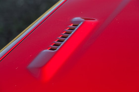 Subaru 1600 4WD (1979) - Entlüftung auf der Motorhaube