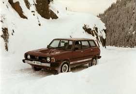 Subaru 1600 4WD (1979) - Russis Subaru im Schnee