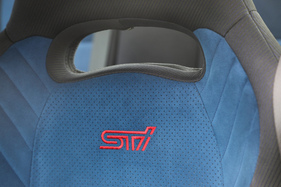 Subaru Impreza WRX STi (2001) - Sitze im Sportlook