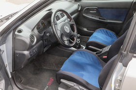 Subaru Impreza WRX STi (2001) - Stoffbezüge bei den Sitzen