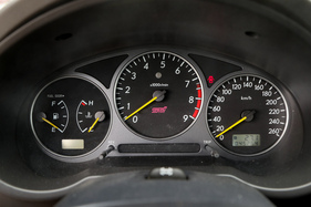 Subaru Impreza WRX STi (2001) - einfache, aber gut ablesbare Instrumente