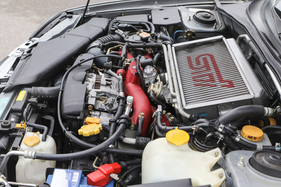 Subaru Impreza WRX STi (2001) - gut gefüllter Motorraum