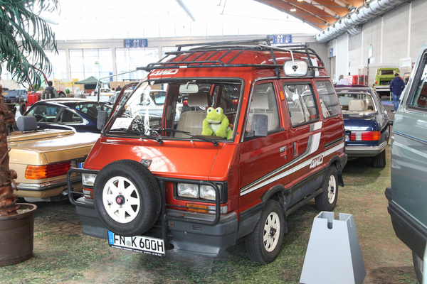 Subaru Libero E10 (1984) - ältestes Subaru-Büsschen in Deutschland - Motorworld Classics Bodensee 2022