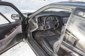 Subaru SVX (1992) - Leder und Alcantara