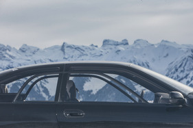Subaru SVX (1992) - die Glaskuppel erinnert an ein Konzeptfahrzeug
