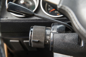 Sunbeam 1500 GT (1973) - Lichtschalter links vom Lenkrad, es darf gedreht werden