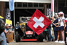 Sunbeam 20/60 (1925) - am Start - die Schweizer Fahne wird gesenkt - RAID Suisse-Paris 2012