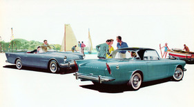 Offen und geschlossen, für ihn und für sie – diese Prospektillustration zeigt den Sunbeam Alpine in farbiger und fröhlicher Umgebung.