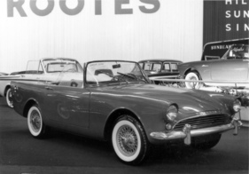 Sunbeam Alpine am Genfer Automobilsalon 1960 – Optisch ist der Roadster gut gelungen, aber wie fährt er sich?