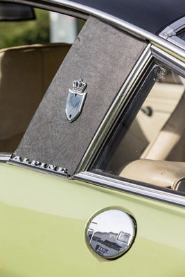 Sunbeam Alpine GT (1970) – Beim einfacheren Alpine war die C-Säule lackiert. Das gekrönte Wappen ist nachgerüstet. Ab Werk sassen hier die Buchstaben G und T übereinander