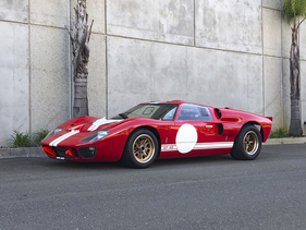 Superformance GT40 MKII (2008) - als Lot 195 angeboten an der RM/Sotheby's "Driving into Summer" 2020 Versteigerung