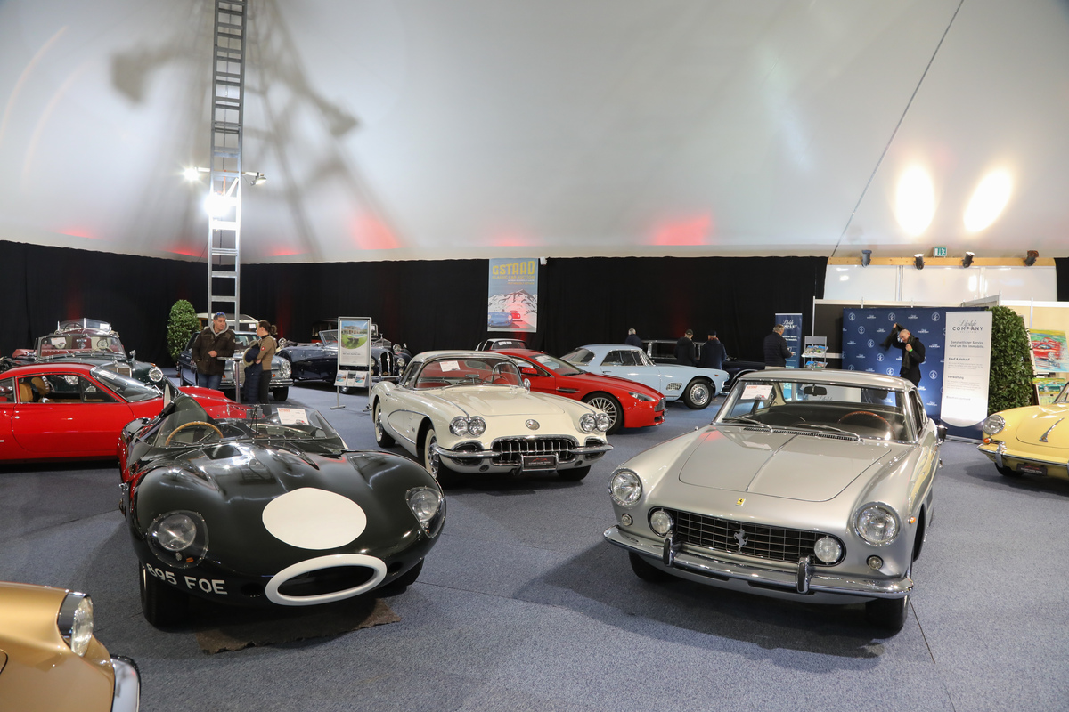 Superklassiker und Neoklassiker bunt gemischt - Oldtimer Galerie Gstaad Versteigerung am 29. Dezember 2024