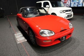 Suzuki Cappuccino (1995) – Sonderausstellung "Big in Japan" in der Autoworld Brüssel