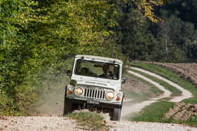 Suzuki LJ 80 (1981) - auch Schräglagen sind kein Problem
