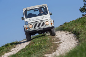 Suzuki LJ 80 (1981) - nur rund 800 kg schwer ist der Geländewagen Suzuki LJ 80 (1981) - nur rund 800 kg schwer ist der Geländewagen