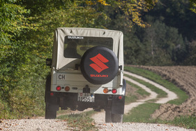Suzuki LJ 80 (1981) - viel ziehen durfte der Kleine nicht, max 600 kg gebremst Suzuki LJ 80 (1981) - viel ziehen durfte der Kleine nicht, max 600 kg gebremst