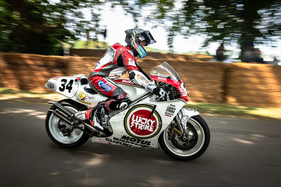 Suzuki RGV 500 (1993) – Goodwood Festival of Speed 2023