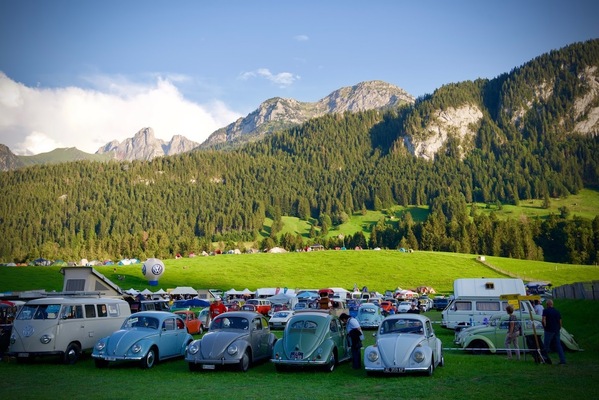Image: Swiss Classic Award 2022 - Candidate in the "Door Opener" category - VW Meeting Château-d'Oex