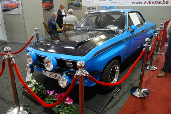 TE 2800 (1973) durfte nicht als Opel Manta bezeichnet werden – Classic Car Show Brussels 2022