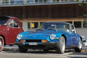 TVR 3000 M (1977) - Rechtslenker in Blau - 49. FNA-Jahrestreffen 2023 (1977)