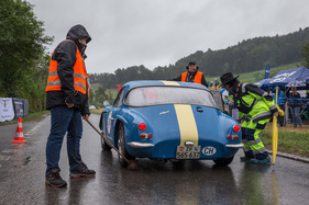 TVR Grantura Mk 2a (1960) - im Feld 2 (GT-Fahrzeuge) an der Bergprüfung Altbüron 2015