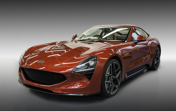 Bild: TVR Griffith (2017) - gestaltet von Gordon Murray, angetrieben von einem Cosworth-V8